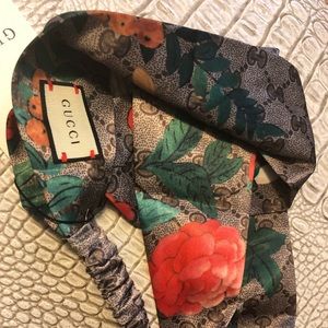 Gucci headband
